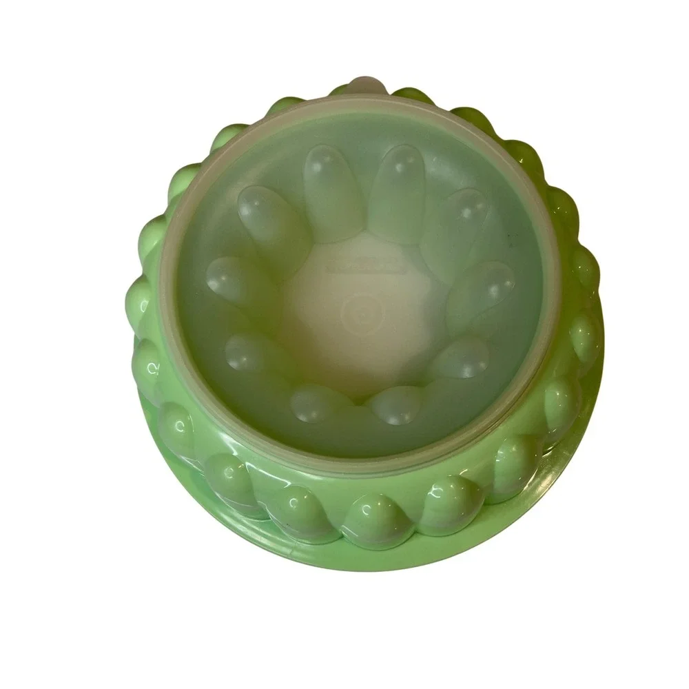 Vintage Tupperware Jello Mold Green Ring Mold with Lid 1970s Retro Kitchenware